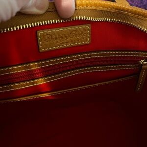 Dooney & Bourke Tote